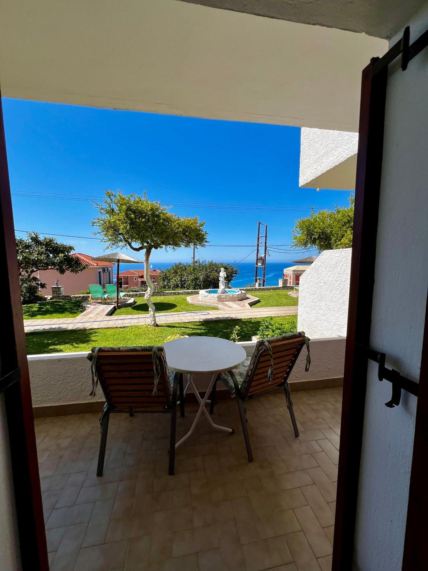 Ocean Front Studios 77 Lourdata  Bilik gambar